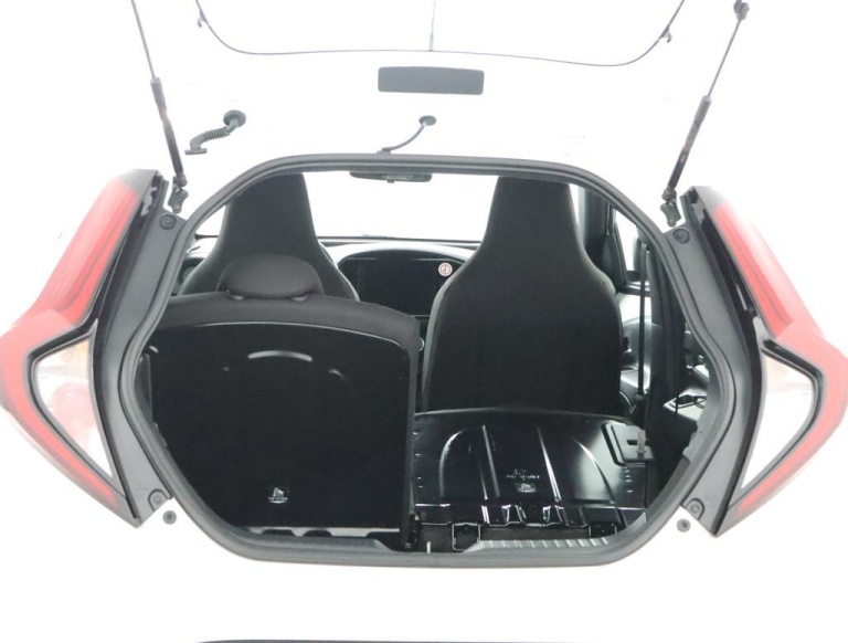 Toyota Aygo X - 1.0 VVT-i MT Play 25