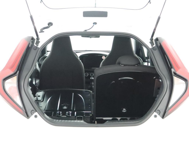 Toyota Aygo X - 1.0 VVT-i MT Play 41