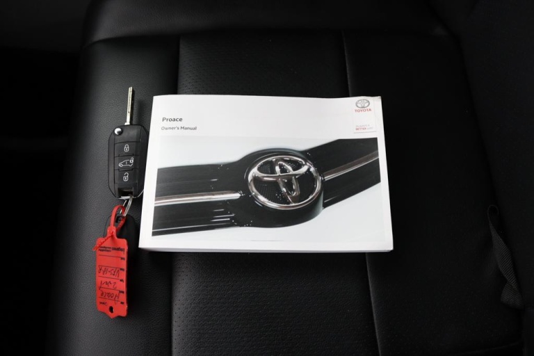 Toyota PROACE Worker - 2.0 D-4D Navigator Long 11