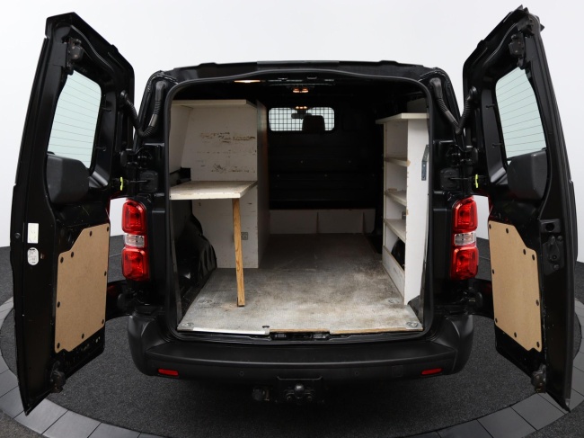 Toyota PROACE Worker - 2.0 D-4D Navigator Long