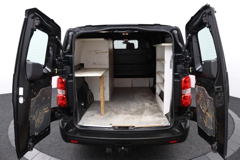Toyota PROACE Worker - 2.0 D-4D Navigator Long 23