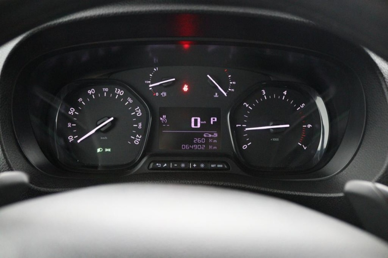 Toyota PROACE Worker - 2.0 D-4D Navigator Long 6