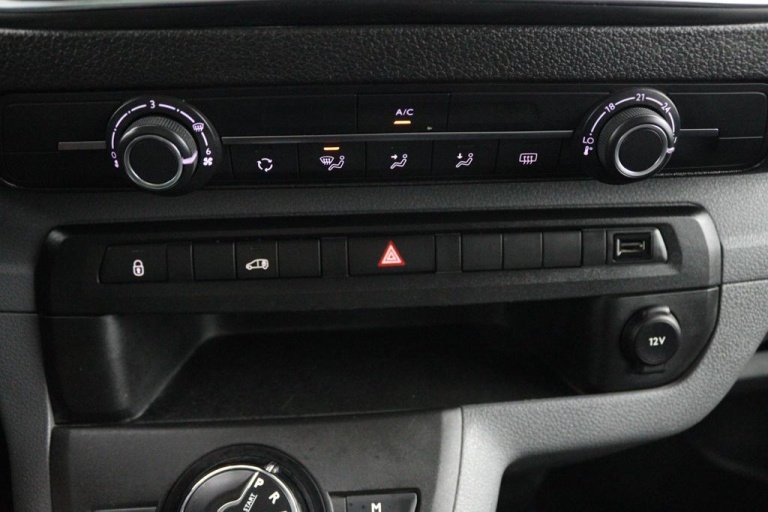 Toyota PROACE Worker - 2.0 D-4D Navigator Long 7