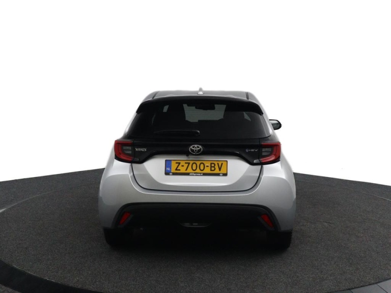 Toyota Yaris - 1.5 Hybrid 115 First Edition 8