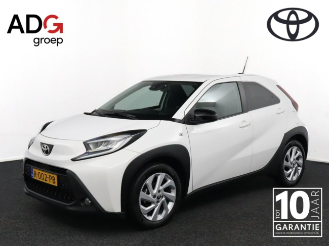 Toyota Aygo X - 1.0 VVT-i MT first