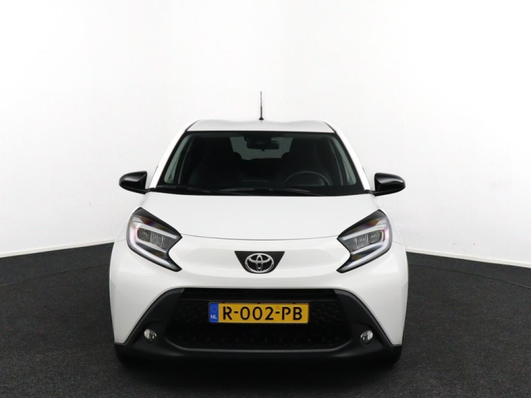 Toyota Aygo X - 1.0 VVT-i MT first 7