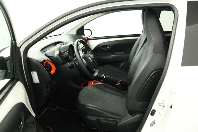 Toyota Aygo - 1.0 VVT-i x-otic 17
