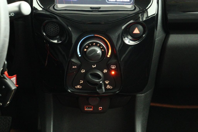 Toyota Aygo - 1.0 VVT-i x-otic 7