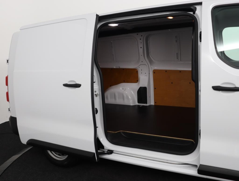 Toyota PROACE Electric Worker - Live Extra Range Long 75 kWh 37
