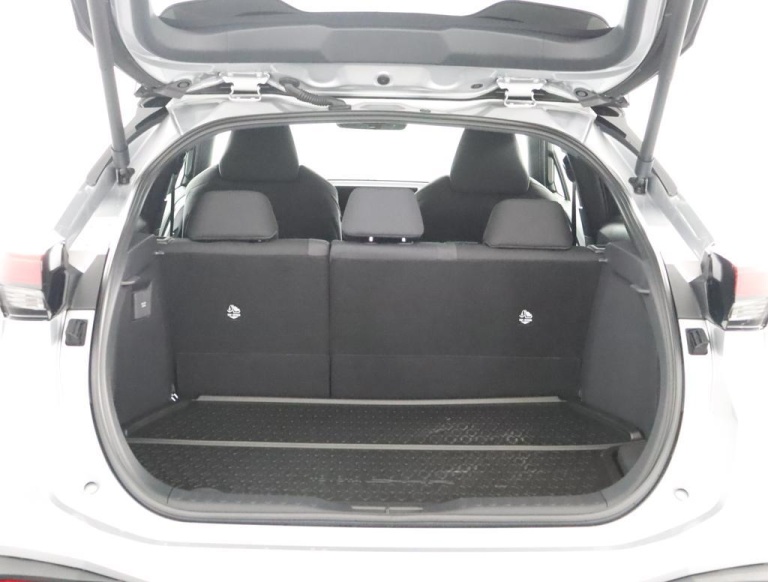 Toyota C-HR - 2.0 Plug-in Hybrid 220 First Edition 23