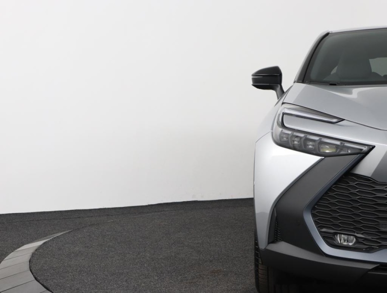Toyota C-HR - 2.0 Plug-in Hybrid 220 First Edition 36