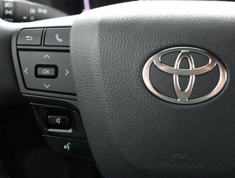Toyota C-HR - 1.8 Hybrid 140 Active 19