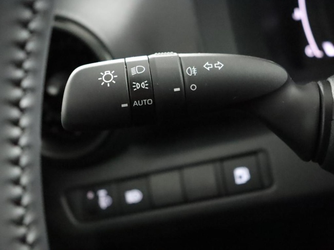 Toyota C-HR - 1.8 Hybrid 140 Active