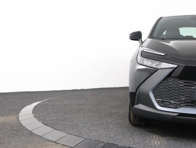 Toyota C-HR - 1.8 Hybrid 140 Active 36