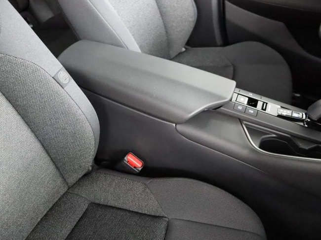 Toyota C-HR - 1.8 Hybrid 140 Active