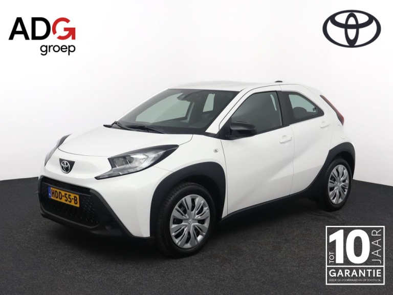 Toyota Aygo X - 1.0 VVT-i MT Play 1