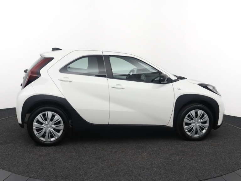 Toyota Aygo X - 1.0 VVT-i MT Play 13