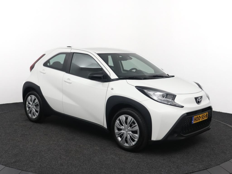 Toyota Aygo X - 1.0 VVT-i MT Play 14
