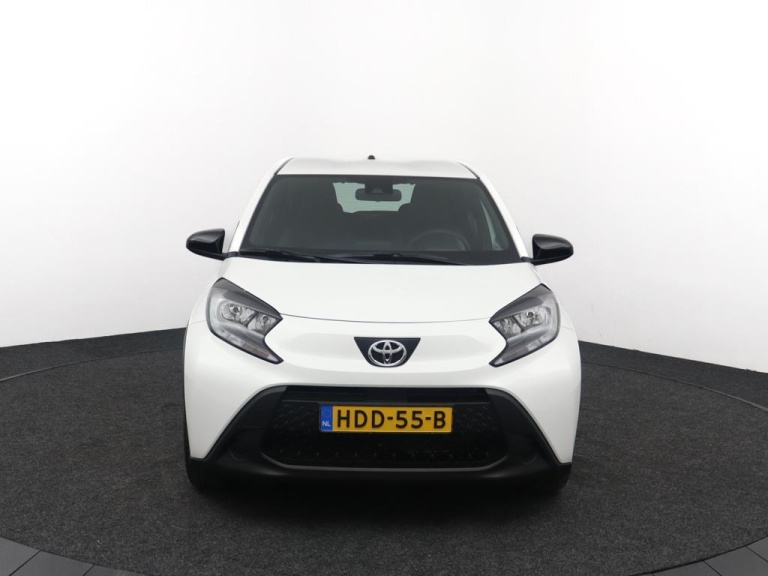 Toyota Aygo X - 1.0 VVT-i MT Play 16