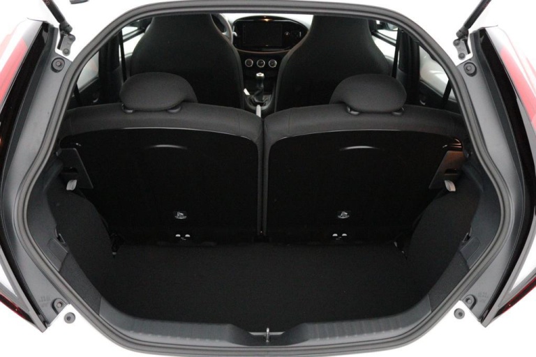 Toyota Aygo X - 1.0 VVT-i MT Play 23