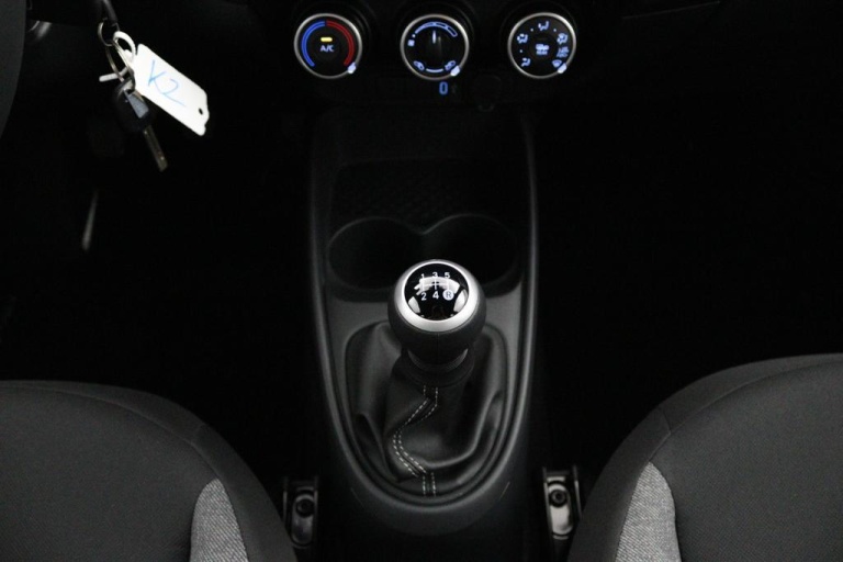 Toyota Aygo X - 1.0 VVT-i MT Play 26