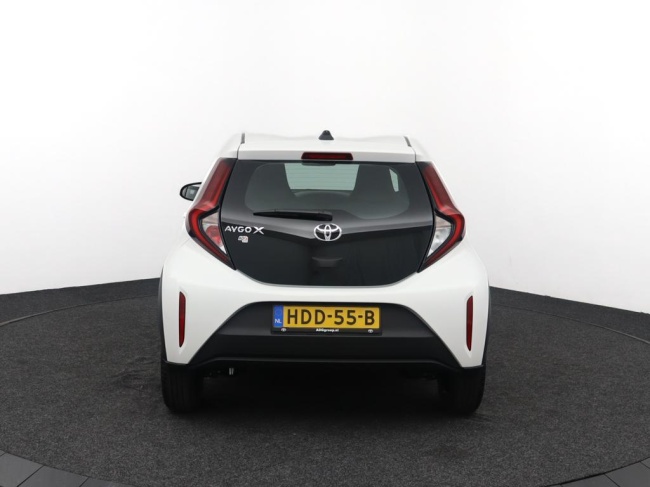 Toyota Aygo X - 1.0 VVT-i MT Play