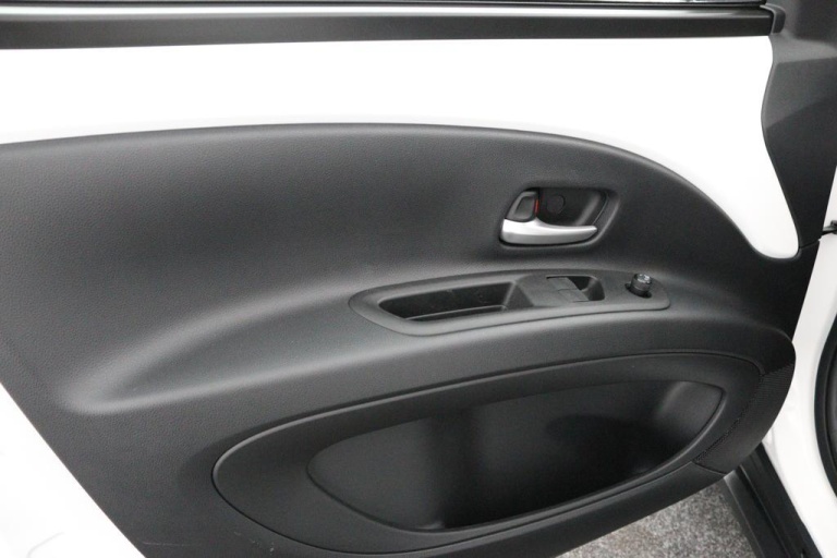 Toyota Aygo X - 1.0 VVT-i MT Play 35