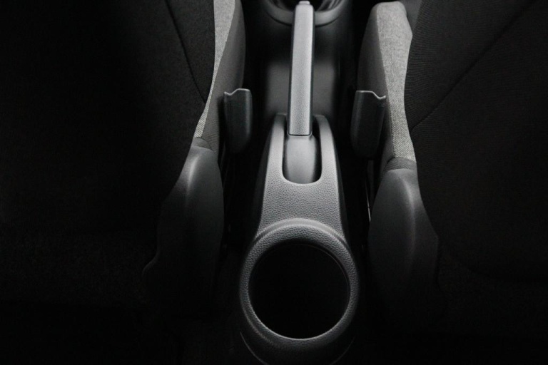 Toyota Aygo X - 1.0 VVT-i MT Play 38