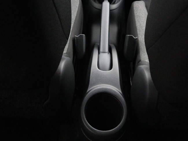 Toyota Aygo X - 1.0 VVT-i MT Play