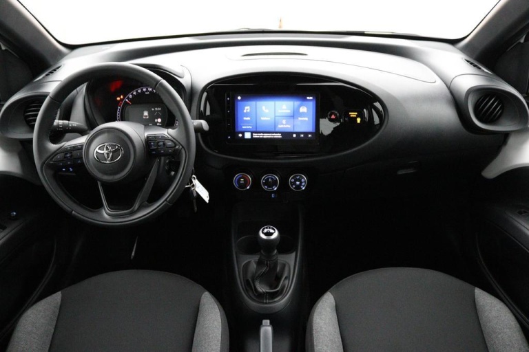 Toyota Aygo X - 1.0 VVT-i MT Play 4