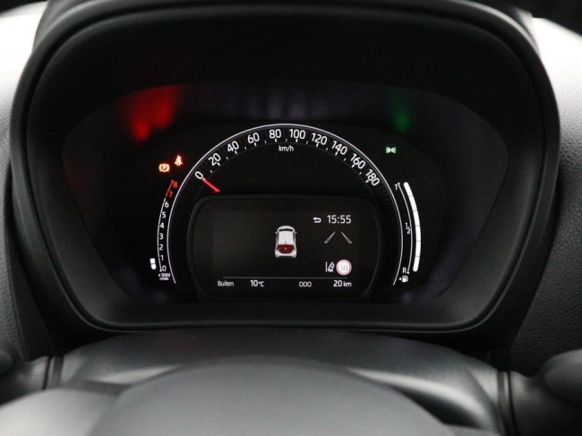 Toyota Aygo X - 1.0 VVT-i MT Play