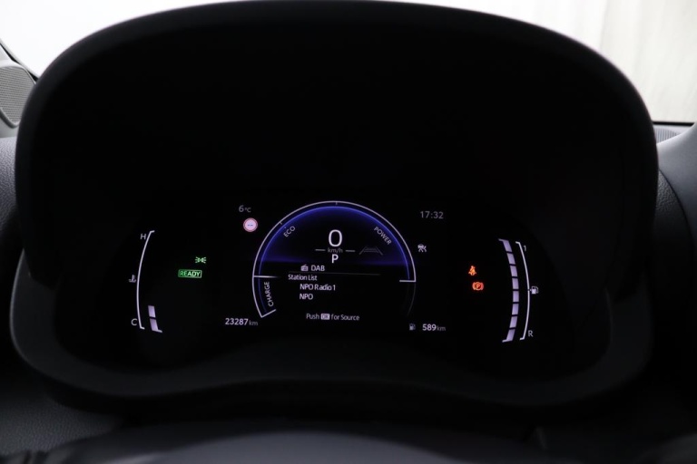 Toyota Yaris - 1.5 Hybrid 115 First Edition 22