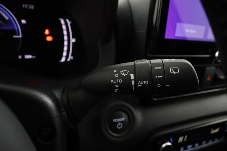 Toyota Yaris - 1.5 Hybrid 115 First Edition 23