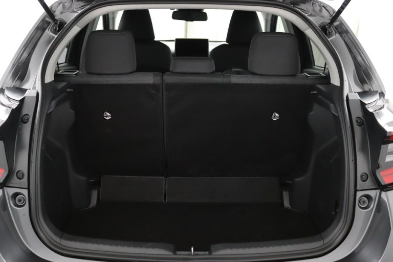 Toyota Yaris - 1.5 Hybrid 115 First Edition 27