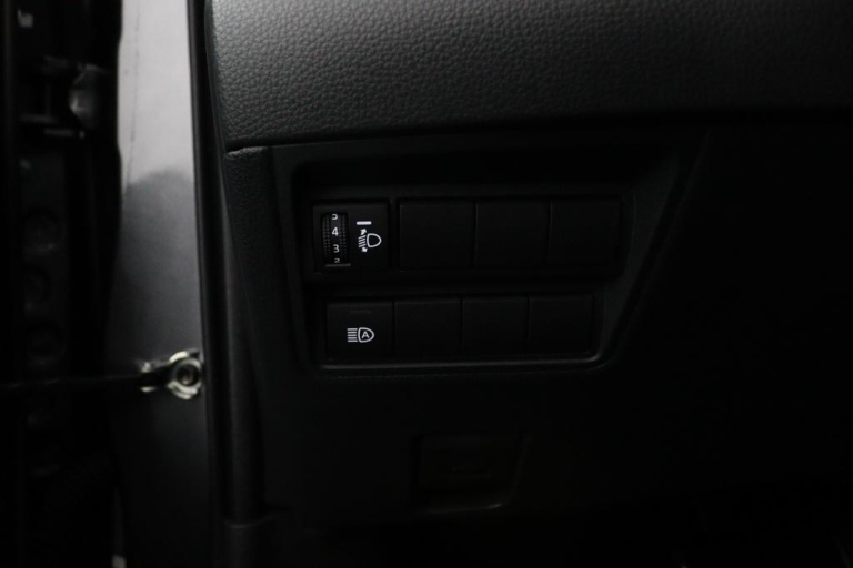 Toyota Yaris - 1.5 Hybrid 115 First Edition 32