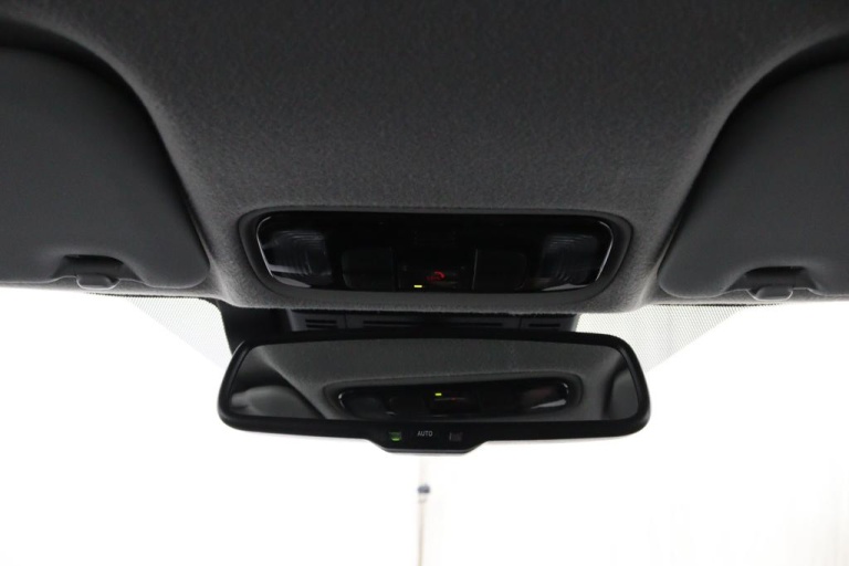 Toyota Yaris - 1.5 Hybrid 115 First Edition 33