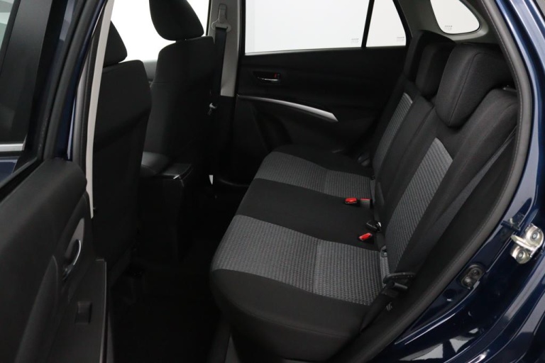Suzuki S-Cross - 1.4 Boosterjet Select Smart Hybrid 12