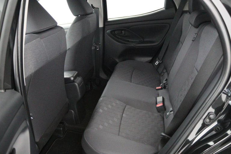Toyota Yaris - 1.5 Hybrid 115 First Edition 10