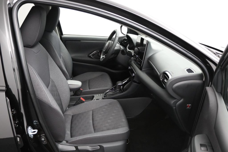 Toyota Yaris - 1.5 Hybrid 115 First Edition 13