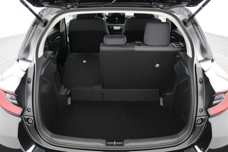 Toyota Yaris - 1.5 Hybrid 115 First Edition 15
