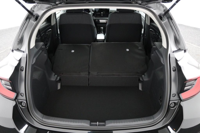 Toyota Yaris - 1.5 Hybrid 115 First Edition 16