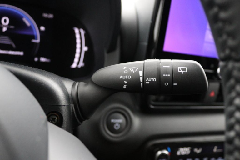 Toyota Yaris - 1.5 Hybrid 115 First Edition 22