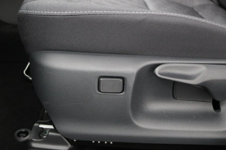 Toyota Yaris - 1.5 Hybrid 115 First Edition 29