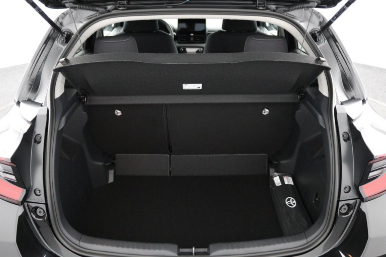 Toyota Yaris - 1.5 Hybrid 115 First Edition 31