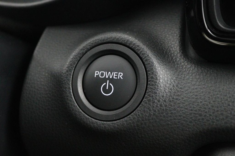 Toyota Yaris - 1.5 Hybrid 115 First Edition 32