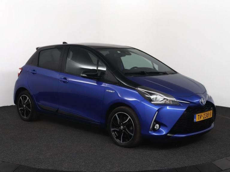Toyota Yaris - 1.5 Hybrid Bi-Tone Plus 14