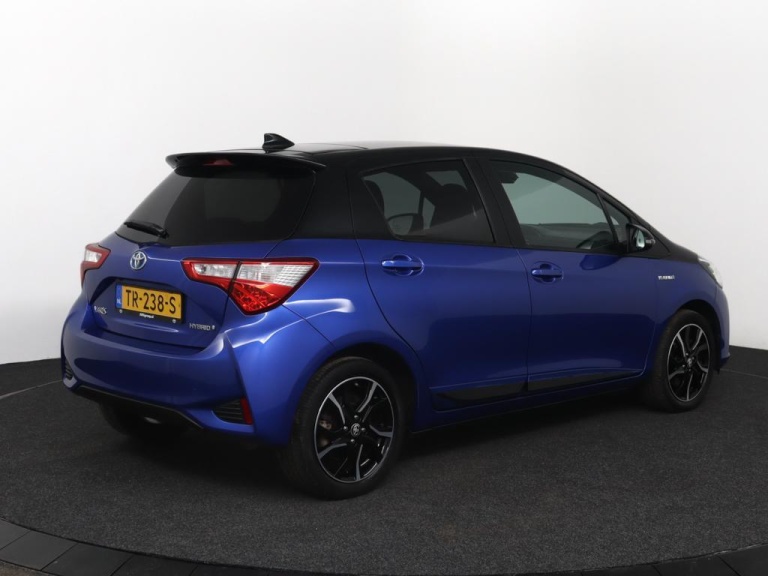Toyota Yaris - 1.5 Hybrid Bi-Tone Plus 2