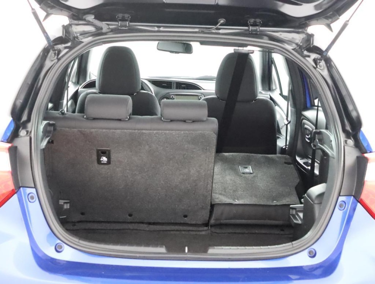 Toyota Yaris - 1.5 Hybrid Bi-Tone Plus 24