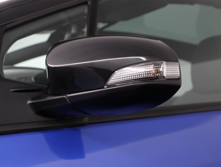 Toyota Yaris - 1.5 Hybrid Bi-Tone Plus 39