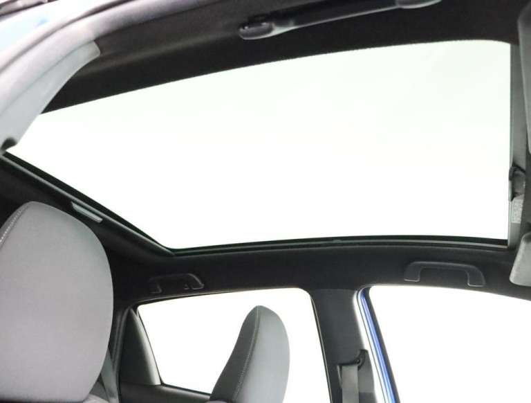 Toyota Yaris - 1.5 Hybrid Bi-Tone Plus 68